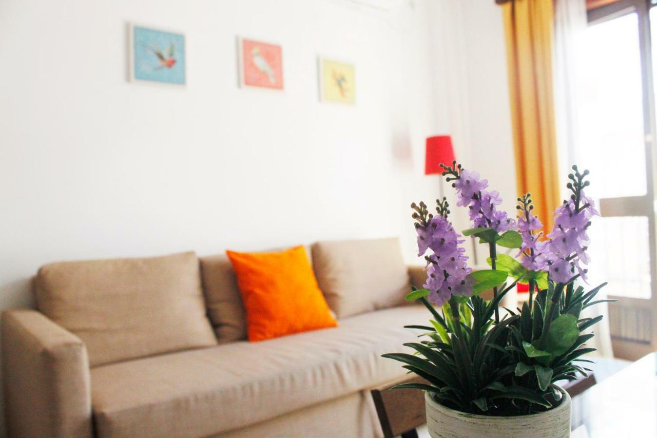 Azahar Apartamentos Triana V 塞维利亚 外观 照片